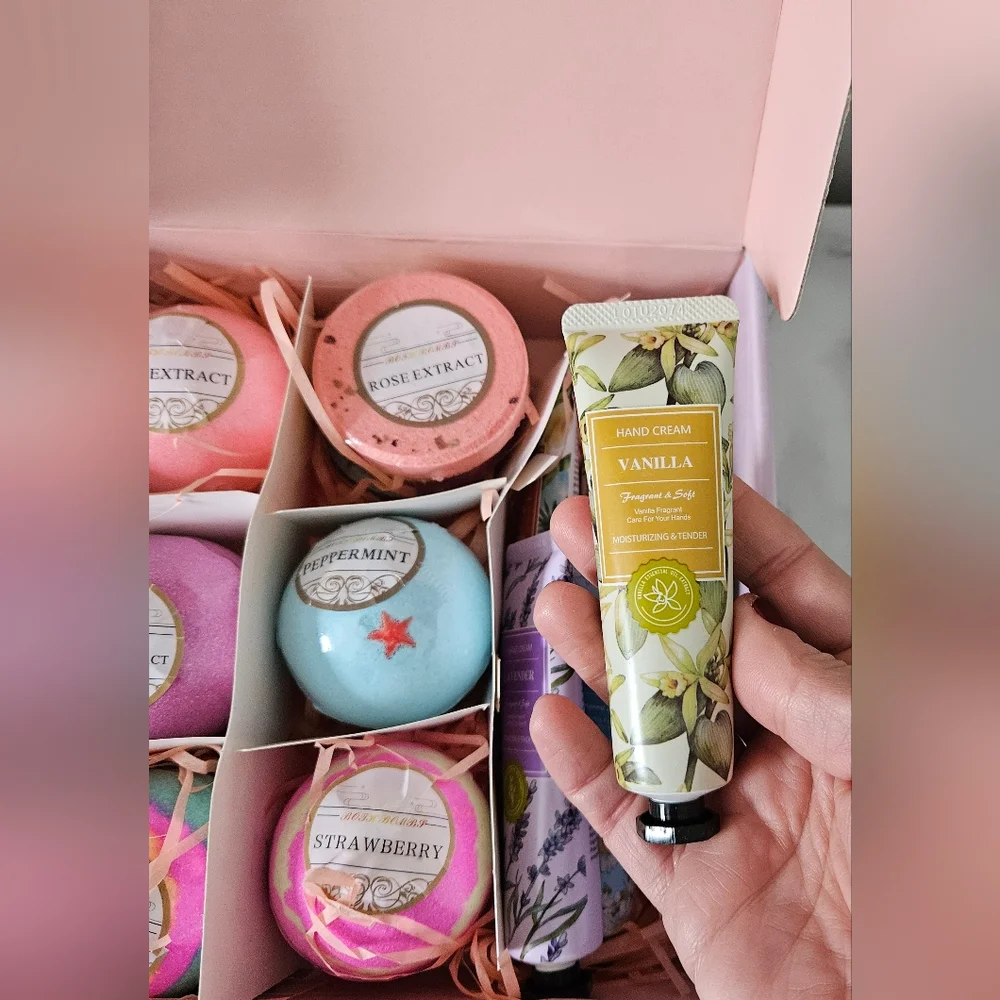 Kiytarboo Handcream, Bath Bomb & Shower Steamer Gift Set- NEW IN BOX - Picture 5 of 5